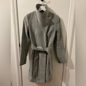 Aritzia Babaton XS connor coat